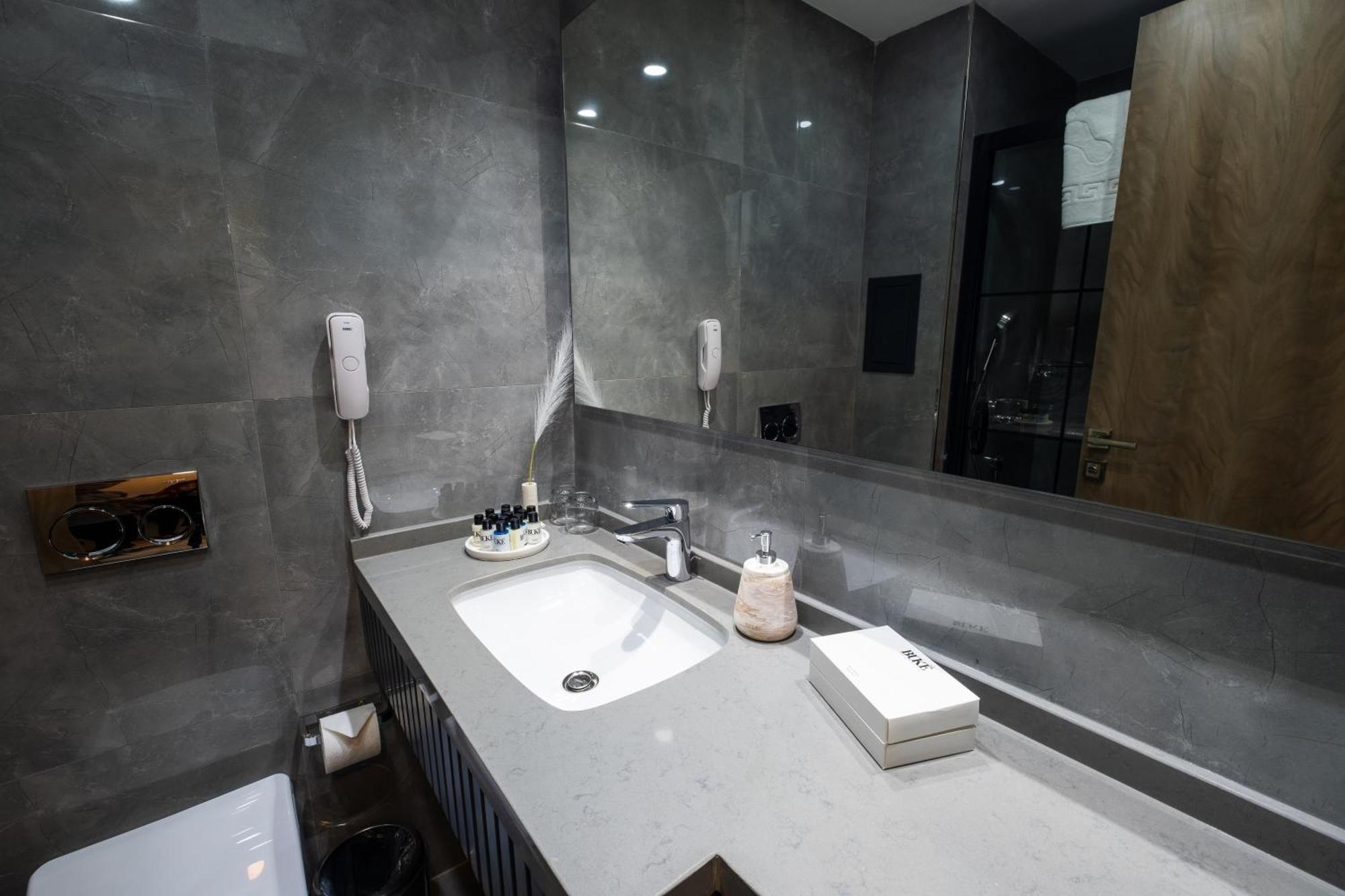 Buke Hotel Bomonti Istanbul Exterior photo