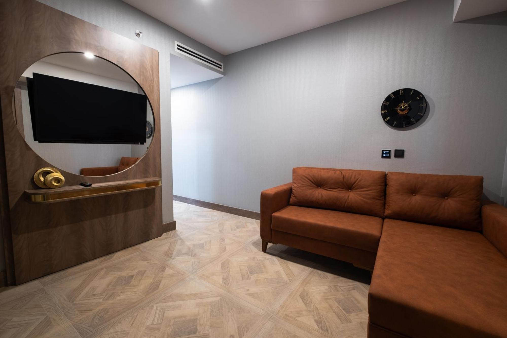 Buke Hotel Bomonti Istanbul Exterior photo