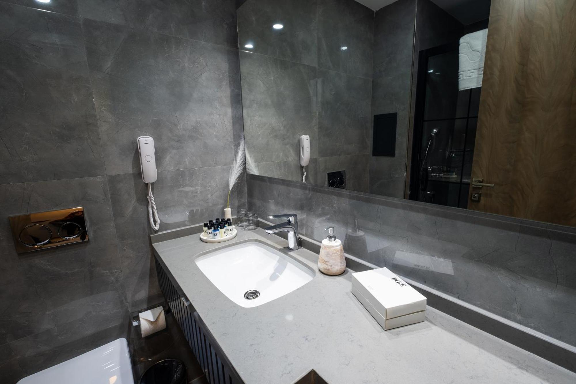 Buke Hotel Bomonti Istanbul Exterior photo